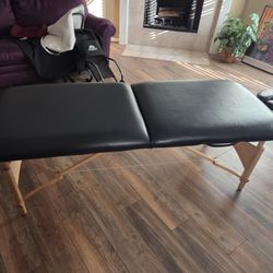Oakworks Massage Table With Accessories 