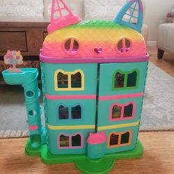 Gabby's Doll House