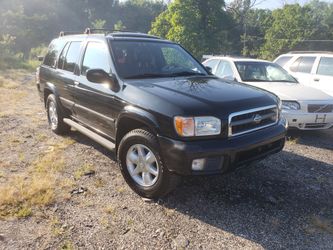 2001 Nissan Pathfinder 4x4 Fully Loaded AC COLD