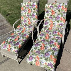 Lounge Chairs And Cushions
