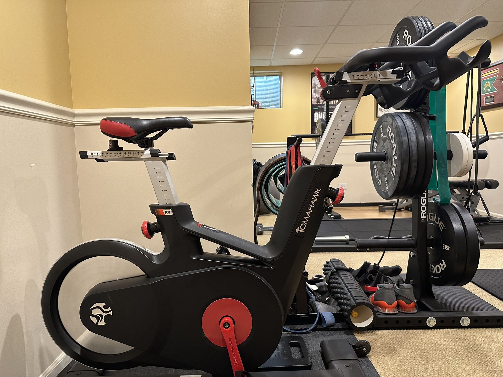 Tomahawk (Life Fitness) IC4 Spin Bike