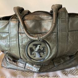 Tory Burch Designer Tote – Chic Look, Crazy Low Price For Today!