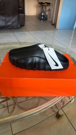 Nike Mind 001