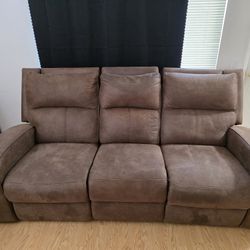 Bryce Fabric Manual Recling Sofa