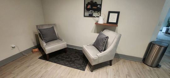 Velvet accent chair