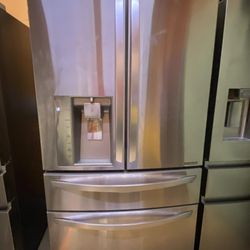 LG REFRIGERATOR 4 DOORS STAINLESS STEEL ✅$650✅ FREE DELIVERY AND INSTALLATION 