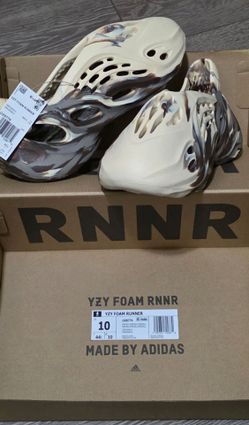 Yeezy adidas foam runners MX Cream Clay rare color size 10 NEW IN BOX