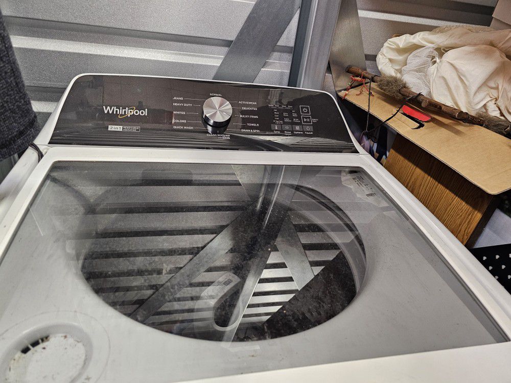 Whirlpool 4.7  Cubic Ft White Washing Machine 