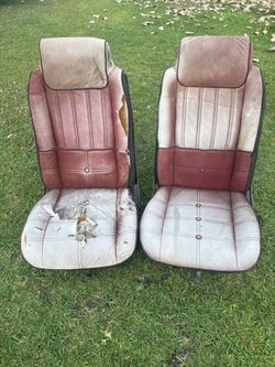 Bucket seats