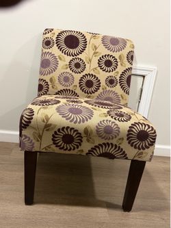 Accent chair