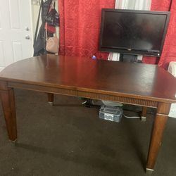 Table For 6 Chairs 