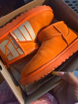 Classic Ugg Mini
