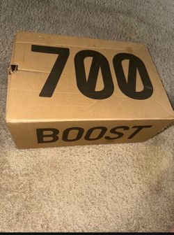 Adidas Yeezy Boost 700 inertia Size 10.5