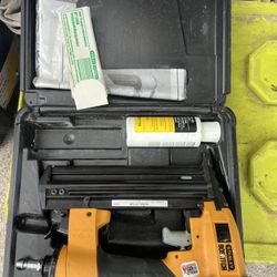 BOSTITCH BT50-KIT 1-3/16-Inch - 2-Inch Brad Tacker Kit