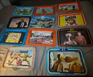 Vintage tv trays