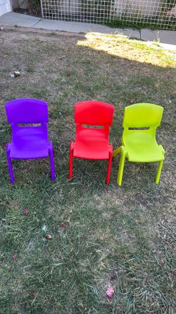 3 small chairs for kids.