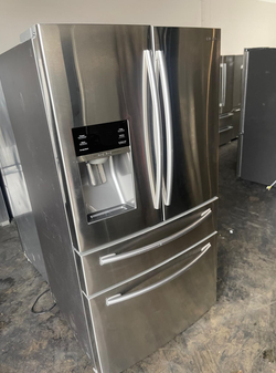 Deal: Samsung FlexZone 4‑Door French Door – Water & Ice, Stainless