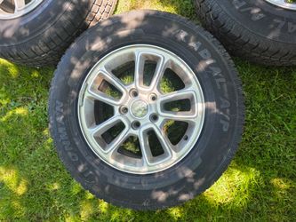 Jeep OEM Alloy Wheels with Ironman Radial A/P Tires