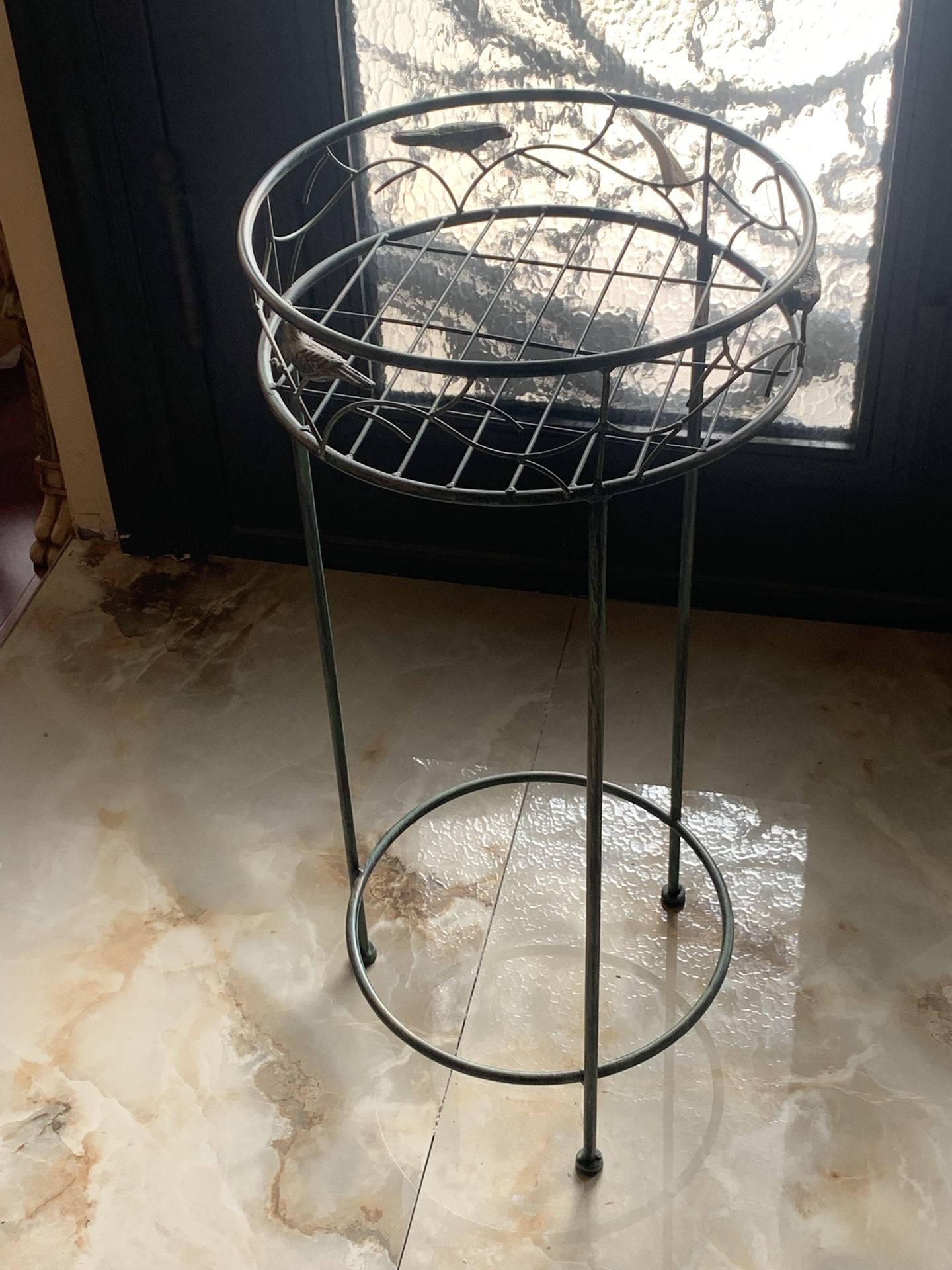 Metal Plant Holder
