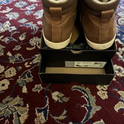 UGG For Men M FREAMON 1007645 M/CWHT .SIZE 11. 