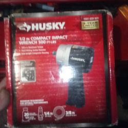 Husky Impact Wench 1/2 Inch