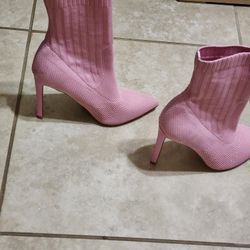 Pink High Heels Boot With Stretchy Neck 