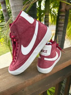 Nike blazer ‘77 suede team red mid top