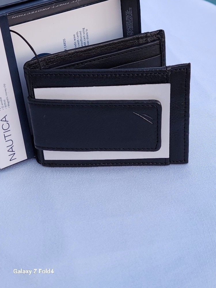 Nautica Front Pocket Wallet. Mens Black