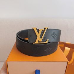 Louis Vuitton men's and women's same belt