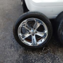 (4) 5 X 115 Wheels & Tires