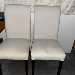 A Set Of Chairs!!