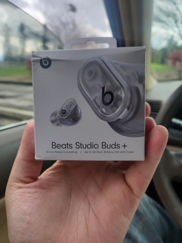 Beats Studio Buds Plus +