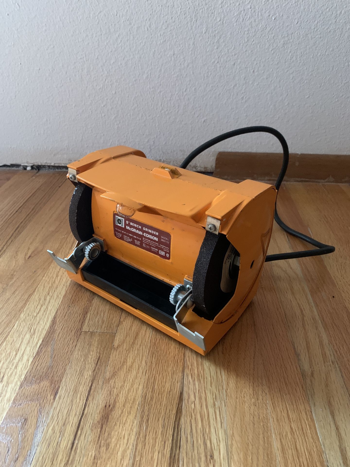 McGraw Edison 5” Bench Grinder