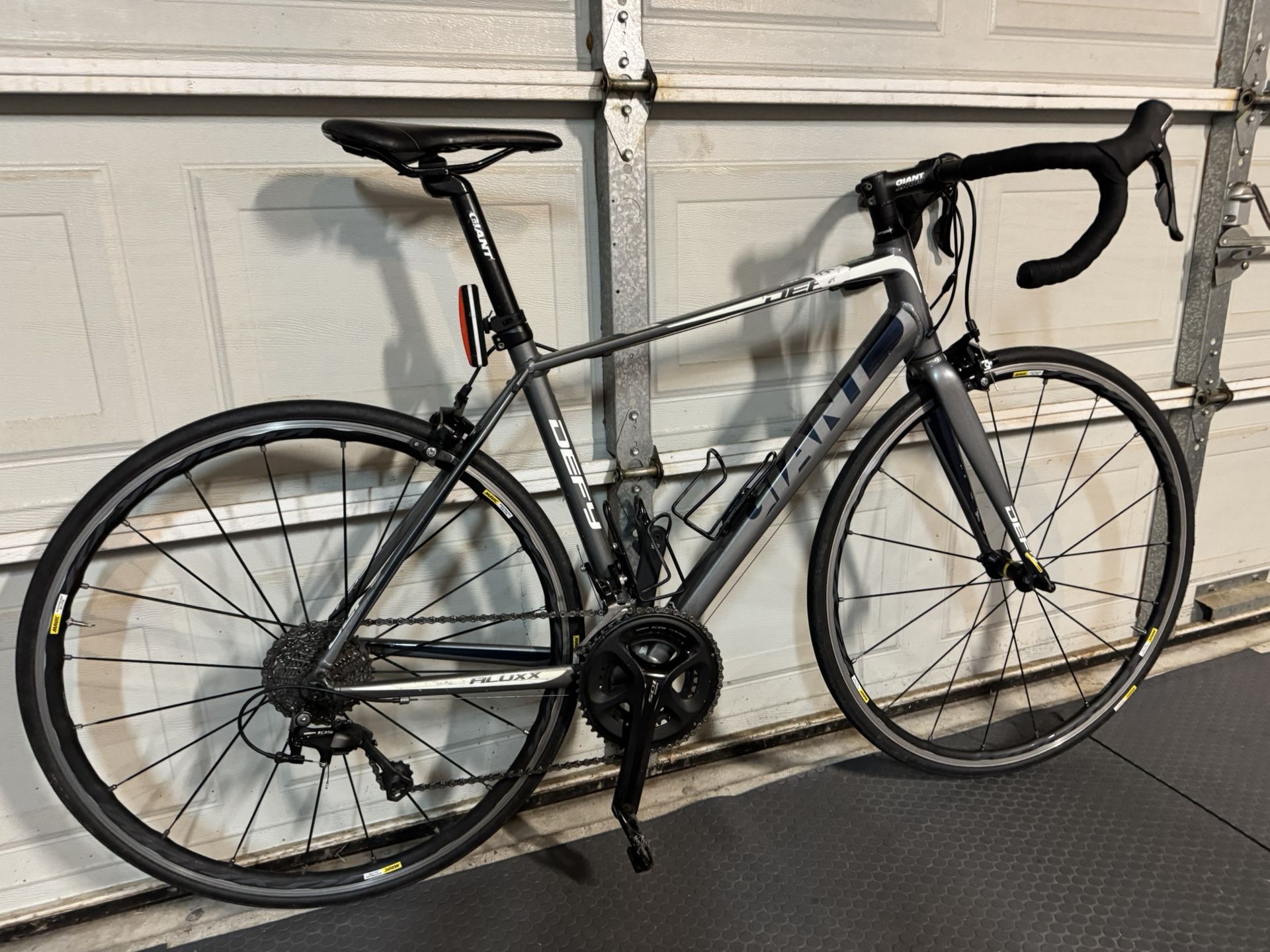 Men’s Giant Defy Aluxx M Road Bike