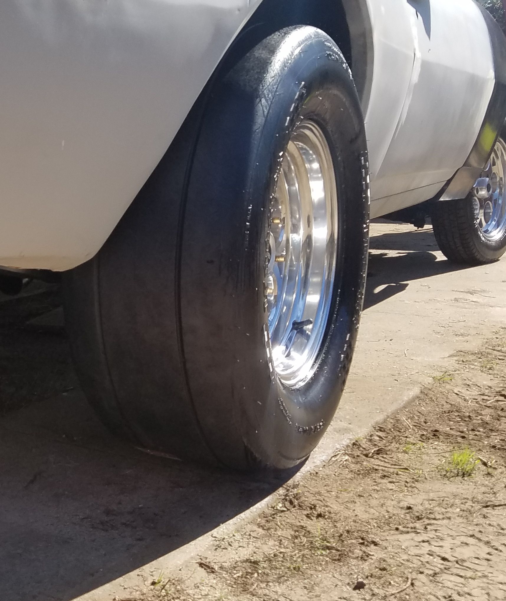 hoosier drag radials 275 60 r15
