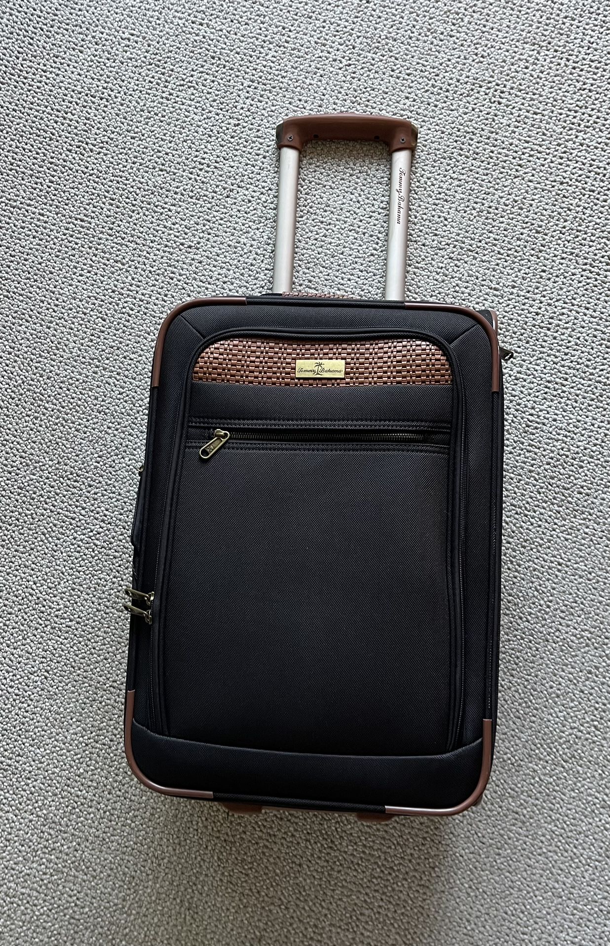 Tommy Bahama Rolling 21” Expandable Bag