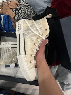 Dior B23