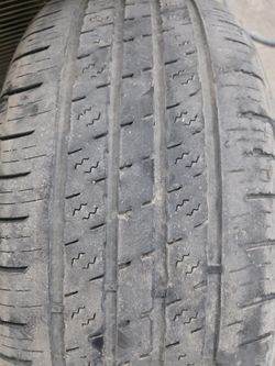 USED 275/55/20 TIRE 