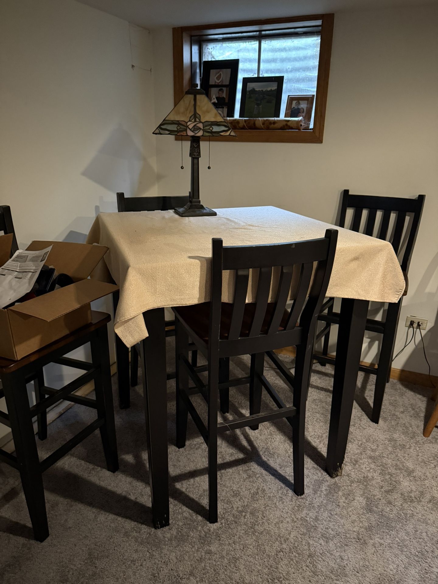 High Top Table With 4 chairs