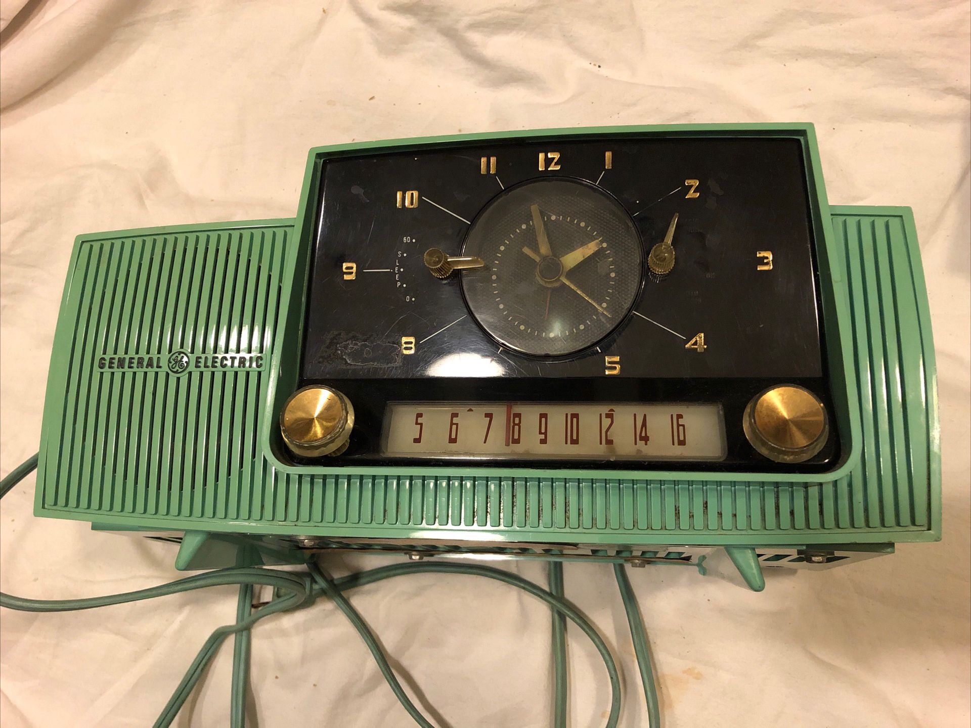 vintage GE Model 417c 1950s Radio 
