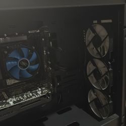 Gaming Desktop And Curve Scepter Monitor 