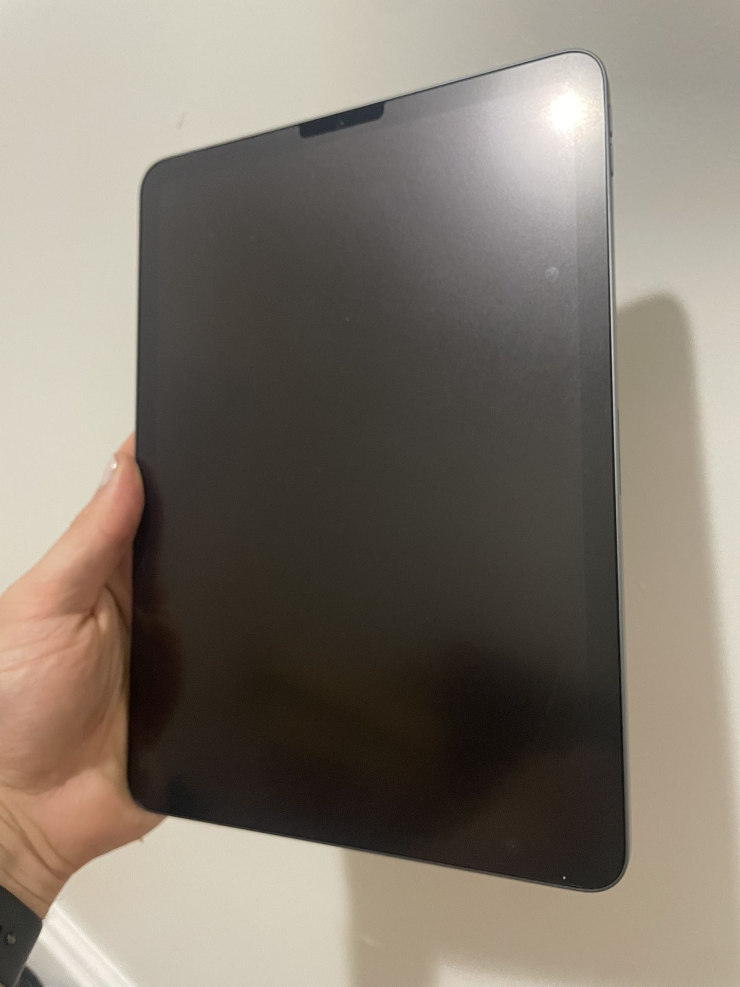 Apple iPad Air 5th Gen. 256GB, Wi-Fi, 10.9in - w/ Magic Keyboard & Pencil Pro