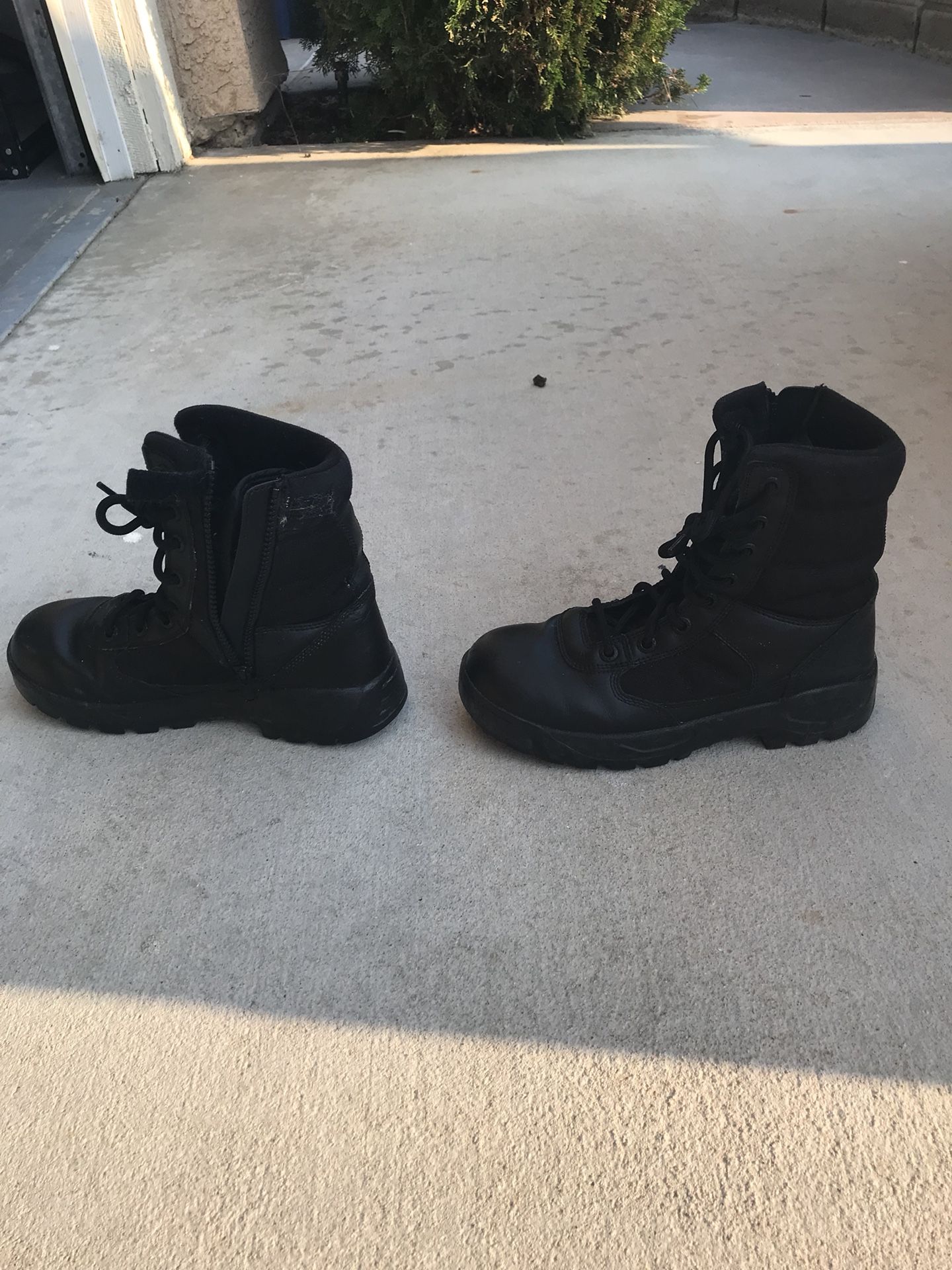 Tactical Boots size 8.5 mens/ 10.5 womens
