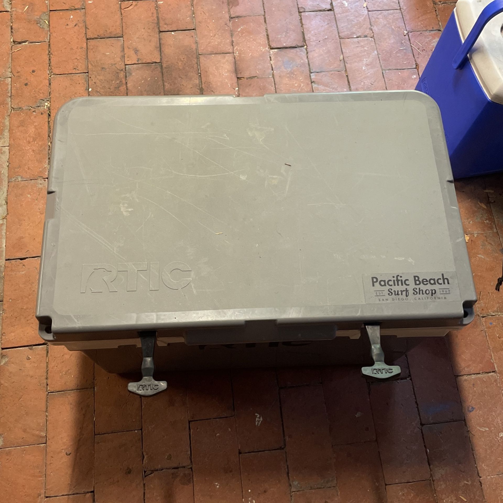 Rtic cooler 45 for Sale in San Diego, CA - OfferUp