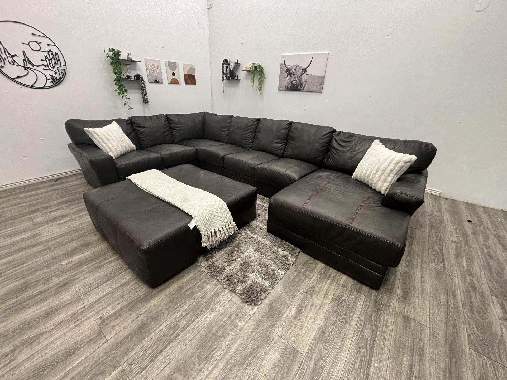 Black Sectional Couch - Free Delivery 🚛