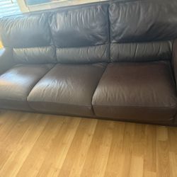 Real Brown Leather Couch Near Perfect Condition 