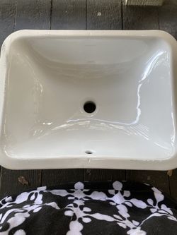 Kohler under mount ceramic sinks