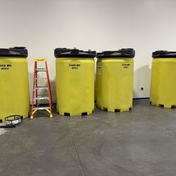 New Snyder Industries Gallon Plastic Vertical Double Wall Waste Oil Tank in Yellow 500 Gallon 