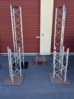 Global Truss Straight Triangular Truss Segment and base