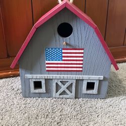 American Flag Wooden Birdhouse